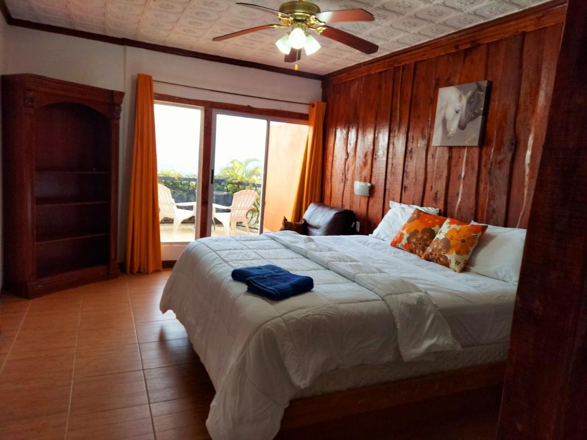 Loma Tranquila Aparthotel Pilas Exterior photo