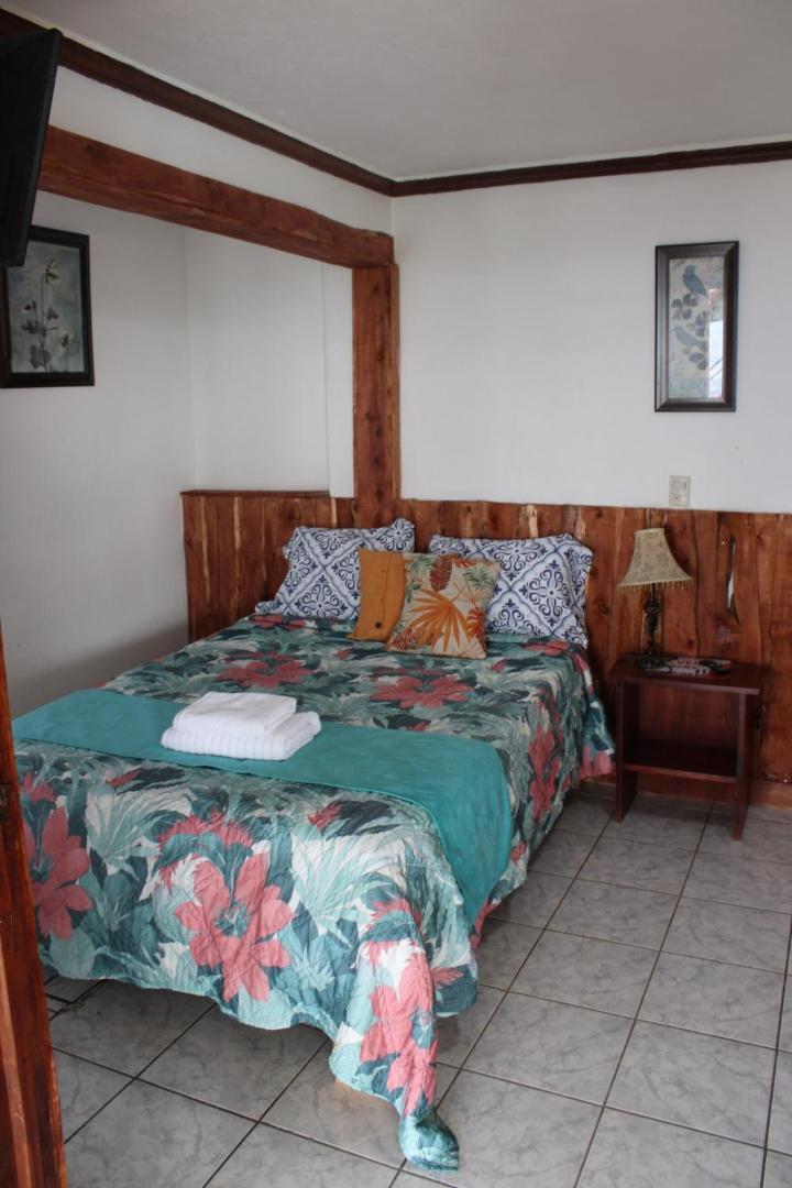 Loma Tranquila Aparthotel Pilas Exterior photo