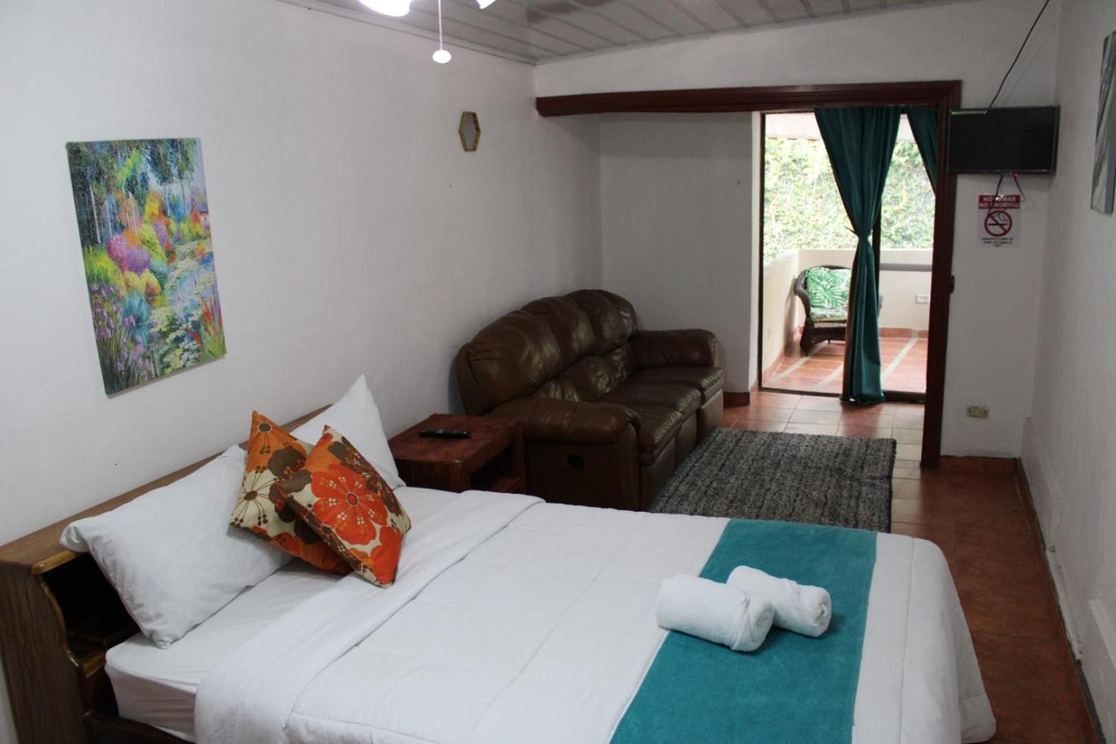 Loma Tranquila Aparthotel Pilas Exterior photo