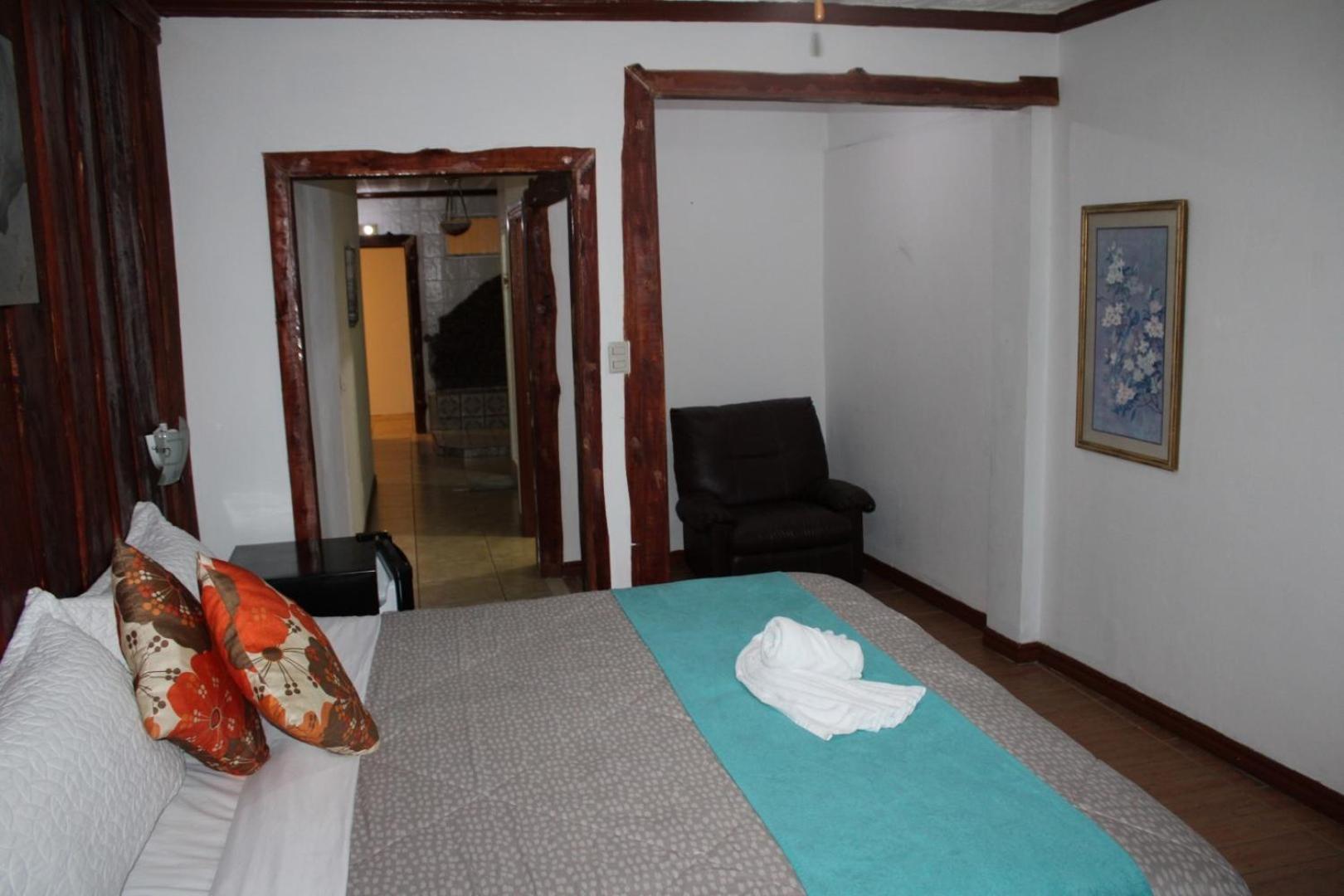 Loma Tranquila Aparthotel Pilas Exterior photo